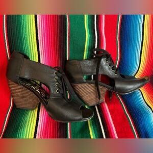 Gorman Black Leather Cut-out/Peep Toe Oxford Style Lace Up Heels